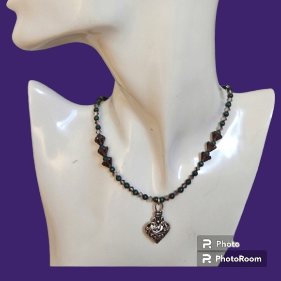 HANDMADE Malachite Swarovski Crystal Tulip Czech Glass Heart Pendant Necklace - Picture 1 of 5